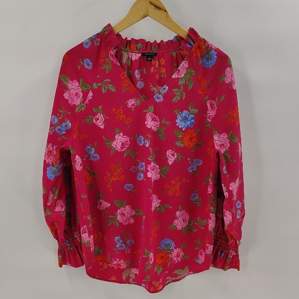 Ann Taylor Blouse Medium Floral Long Sleeve Smock Cuff V-neck Dark Pink